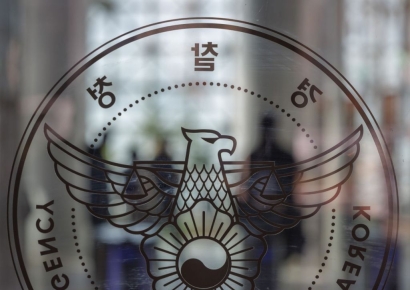 "문형배 죽이겠다"…협박글 올린 유튜버 입건