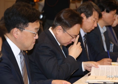 [포토] 생각에 잠긴 조규홍 보건복지부 장관