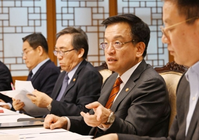 최 대행 "美 민감국가 지정…면담서 해결방안 협의해야"