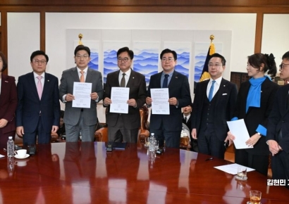 18년만에 연금개혁, 국회 복지위 전체회의 통과(상보)