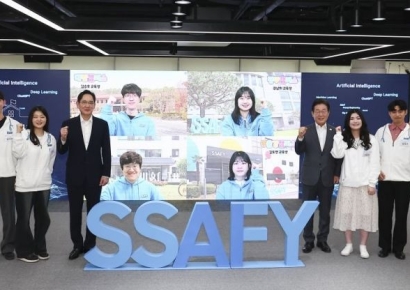 [포토] 이재명 대표-이재용 회장, 청년 취업지원 현장 간담회