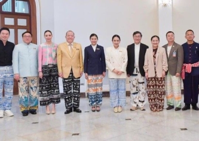 "코끼리 바지하면 태국 떠올리도록"…너도 나도 바지 입기 캠페인