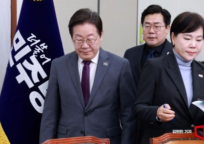 [포토] 최고위 참석하는 이재명