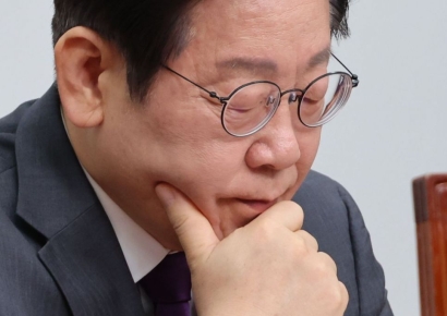 불안 초조한 이재명… '尹 심판, 왜 이렇게 길어지나'