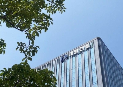 검찰, '가족 계열사에 알짜 공공택지 전매' 대방건설 대표 기소