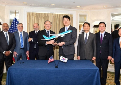 대한항공, 2033년까지 항공기 40대 도입…보잉·GE와 48兆 협력