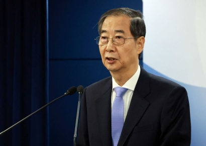 韓대행 "여야·정부 달라져야…국정 현안 진척에 혼신의 노력"