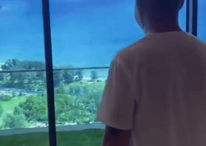 "그림 같은 오션뷰라더니 진짜 그림이었네"…투숙객 항의에 '황당 대답'