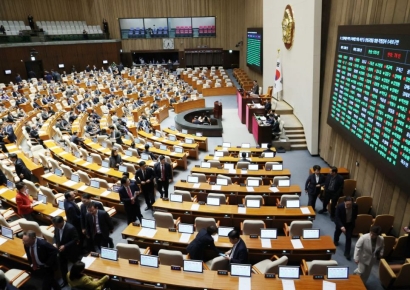 여야 의원 총사퇴하고 국회 해산? 해외 사례는[뉴스설참]