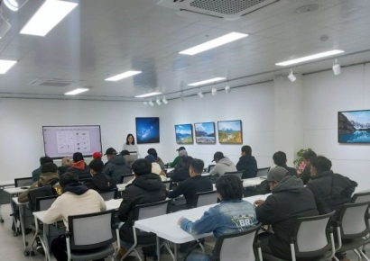 [외국인 품는 산단]②퇴근 후 '핫플' 된 복합문화센터…대불산단은 변화 중