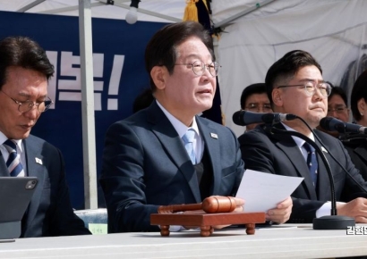 이재명 "헌재, 尹 탄핵 신속 결정해야 국정 혼란 최소화"