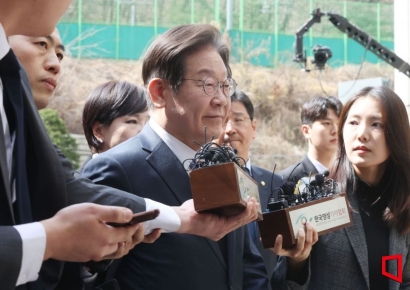 [포토] '정치운명 중대 기로'… 이재명 선거법 위반 2심 선고 출석