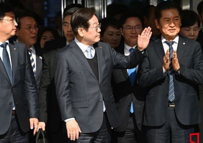 [포토] 이재명, '선거법 위반' 원심 파기 '무죄'