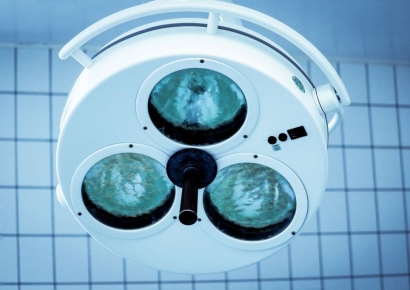 수술 후 안 쓰던 영어 '술술'…세계 9명만 겪은 '외국어 증후군'?