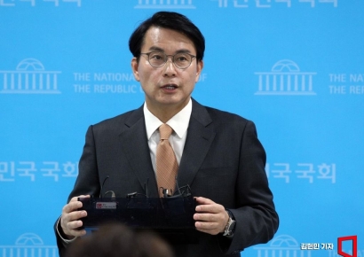 與 윤상현 "민주당 탄핵 협박 IS 연상...공포정치 멈춰야"