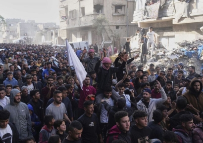 "복면 쓴 대원들 왜 월급 10배 더 많나"…빈부격차에 민심폭발한 가자지구 주민들