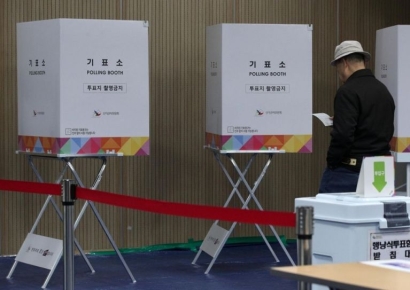 [포토] 구로구청장 재보궐선거, '누구를 뽑을까'