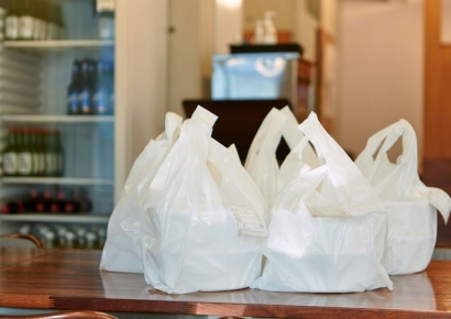 팔팔 끓여도 안 죽네…봄철, 배달음식 잘못 먹으면 큰일 난다