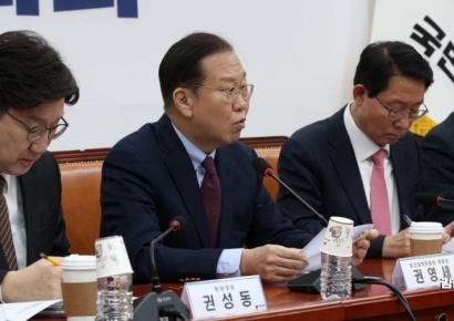 [포토] 권영세 "민주, 국민 고통 속에서도 아스팔트서 정치 선동"