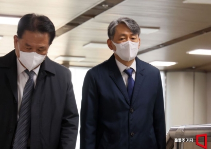 [속보]내란특검, 조지호·김봉식에 각각 징역 20년·15년 구형