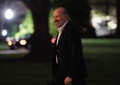 상호관세 발표 앞둔 트럼프 "모든 국가 대상…車 관세 재고여지 없어"