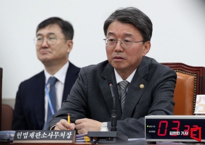 헌재 사무처장 "尹탄핵 사건 신중에 신중…빠른 결정이 기본 목표"