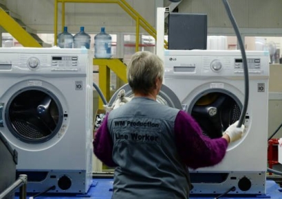 LG전자, 러시아 돌아가나…'1호 복귀 기업'에 쏠리는 눈