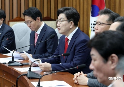 [포토] 권성동, 헌재 압박 민주당에 "죽창 들고 인민 재판…국헌문란"