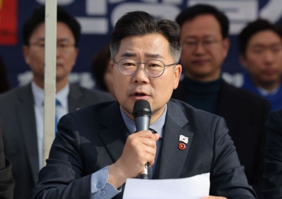 박찬대 "4일 尹 탄핵 선고 그나마 다행…파면해야"