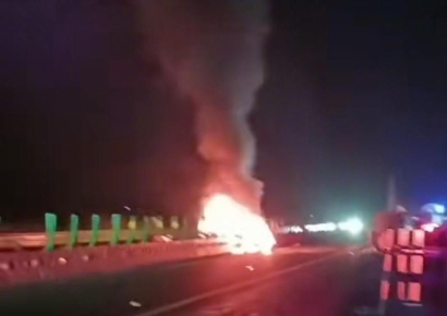 中 고속도로서 샤오미 전기차 충돌 후 화재…탑승자 3명 사망