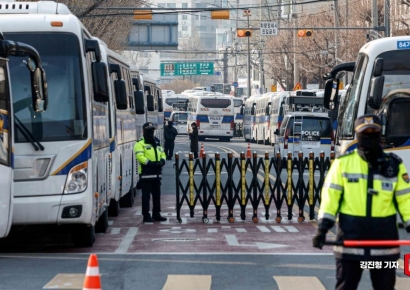 [포토] 헌법재판소 주변 철통 경계