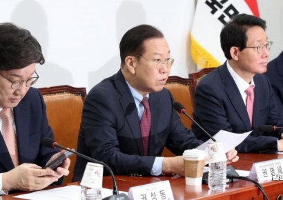 [포토] 與 "재보궐 선거 결과 무겁게 받아들여…노력 멈추지 않을 것"