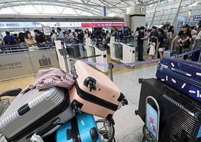 이게 왜 여기서 나와…인천공항 쓰레기통 치우다 실탄 4발 발견