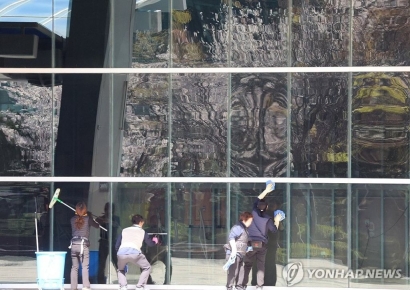 [내일날씨]전국적으로 강풍 예고…중부지방 중심으로 적은 비