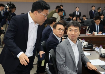 연이은 '거래 먹통'에…이복현 "IT사고, 시장 신뢰 저해"