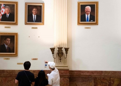 트럼프 초상화 그렸다가 트럼프가 혹평…英 화가 "생계 막막"