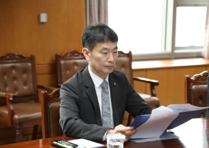 상호관세 후폭풍…이복현, "필요시 시장 안정조치 적시 시행" 