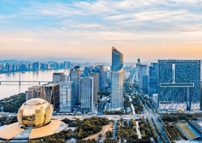 "신입 월급만 1400만원"…AI 광풍에 中 관련 일자리 급증