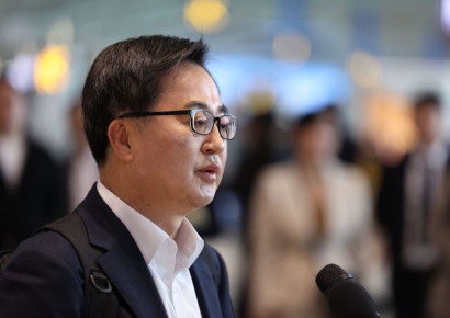 민주 "국민의힘 4.5일제 도입·52시간제 폐지, 말뿐인 사탕발림"