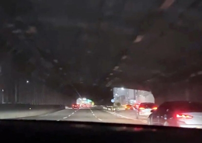 두꺼비집 확인만 했어도…운전자들 몇달 떨게 한 '암흑터널' 황당