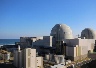 원자력, 18년 만에 최대 발전원…신재생 비중 첫 10% 돌파