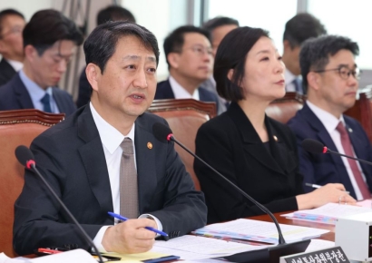 안덕근 산업장관 "조선 협력, 對美 관세 협상의 핵심 카드"