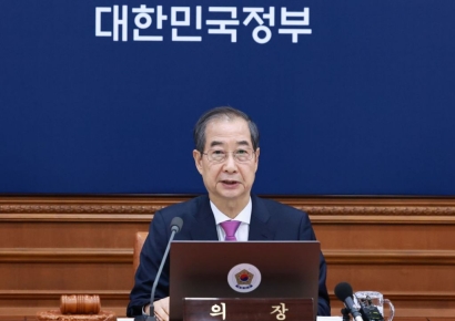 韓대행 "美 정부와 협상 시간…국무위원과 마지막 소명 다하겠다"