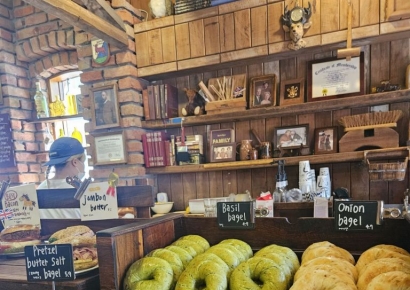 '딱 한가지' 베이글만  팔아 800억 대박…이익률 성심당 '껑충' 넘어서