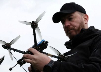 드론 격추하기 시작한 북한군…수세로 몰린 우크라[AK라디오]