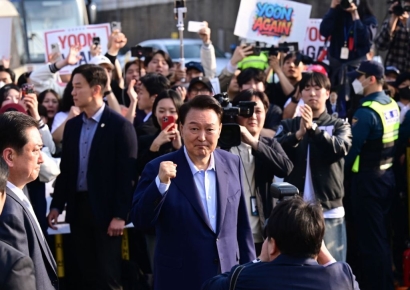 尹, 한남동서 서초동으로… 또다시 도심 곳곳 맞불 집회