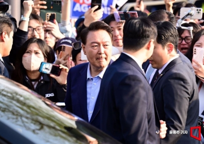 [속보] 尹 "내란몰이로 겁먹은 사람들의 진술일 뿐"…혐의 전면 부인