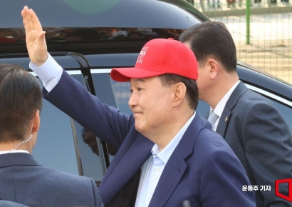 [속보]尹측 "檢 불법구금 문제, 법률 위배 해당"…공소기각 주장