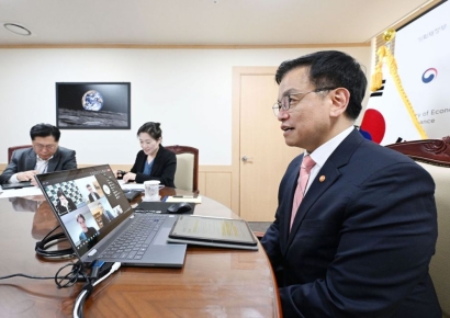 최상목, 호주 재무장관과 화상면담 "관세 등 협력방안 논의"