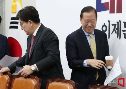 [포토] 권영세, 이재명 외교 정책 비판…"국익보다 정치 계산 우선"